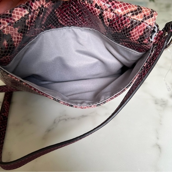 NWOT Coach Python Embossed Soho Snakeskin Leather Crossbody Bag Swingpack F45648 - Picture 15 of 15